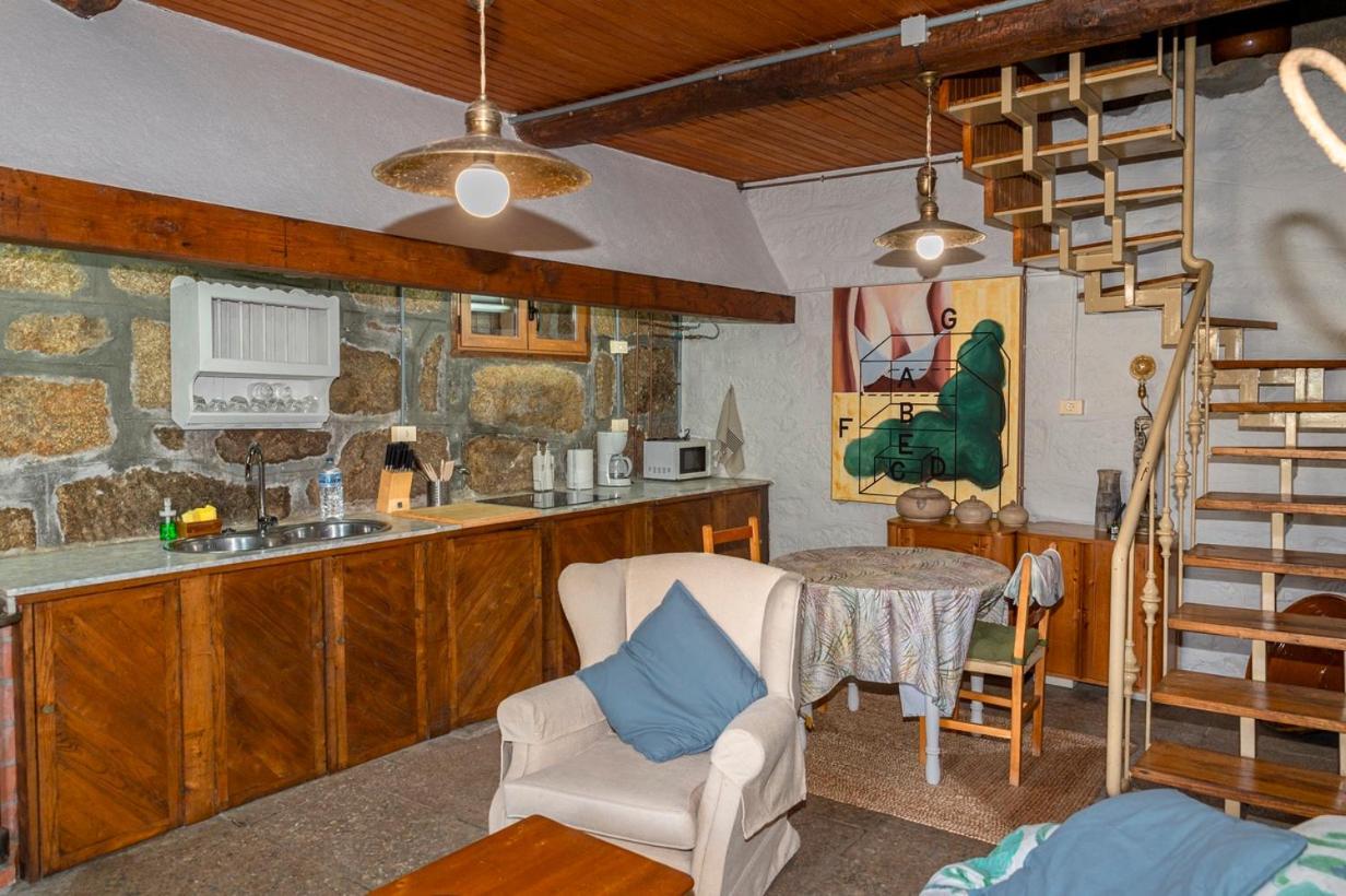 Appartement Alouminos Do Ribeiro à Ourense Extérieur photo